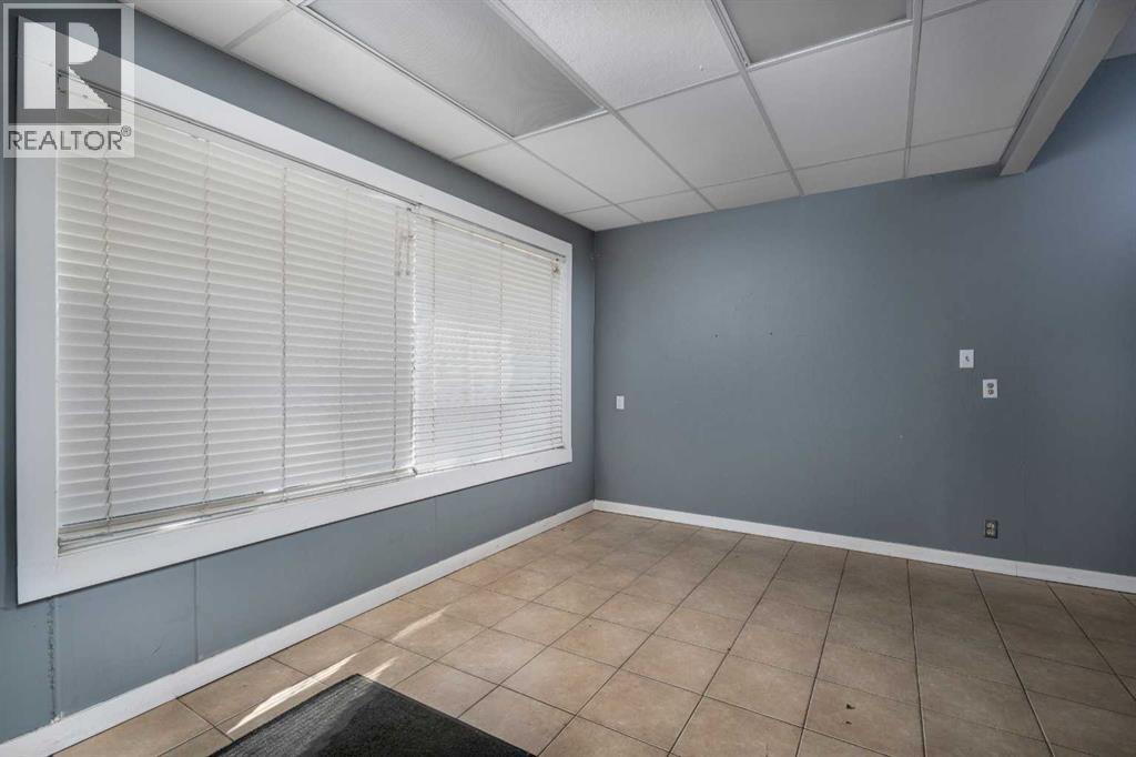 5014 48 Street, Camrose, Alberta  T4V 1M1 - Photo 23 - A2136741