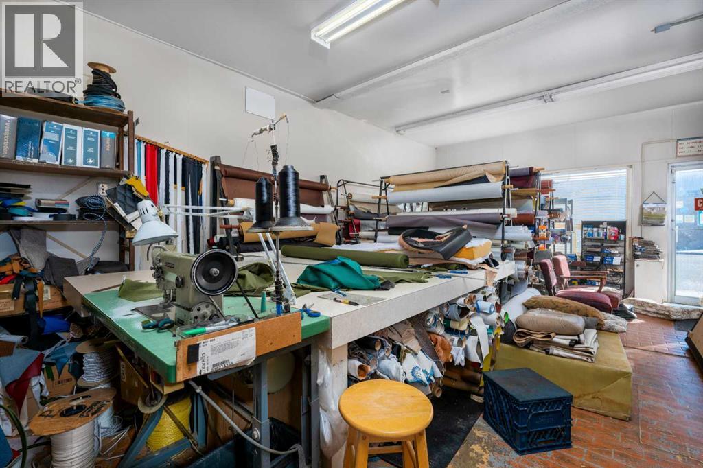 5014 48 Street, Camrose, Alberta  T4V 1M1 - Photo 10 - A2136741