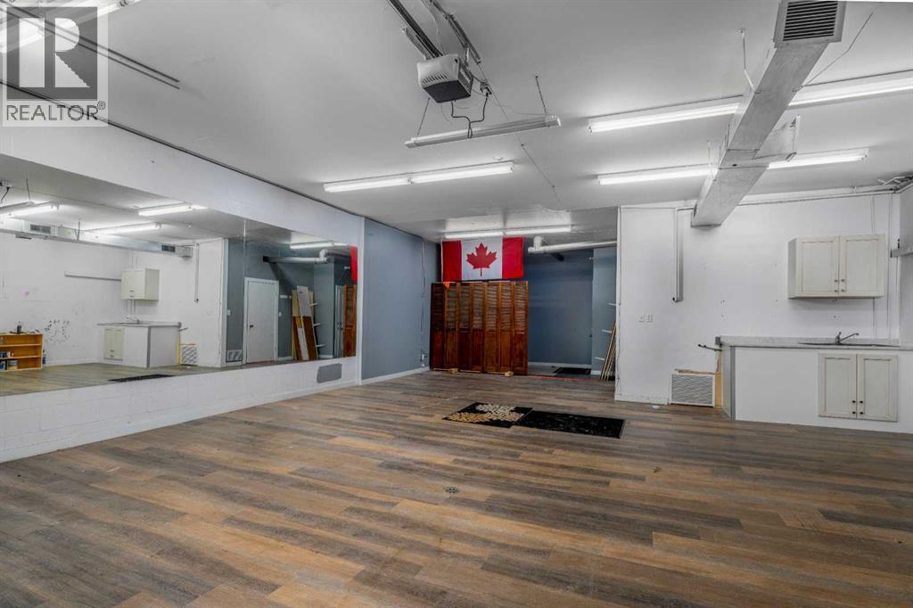 5014 48 Street, Camrose, Alberta  T4V 1M1 - Photo 17 - A2136741