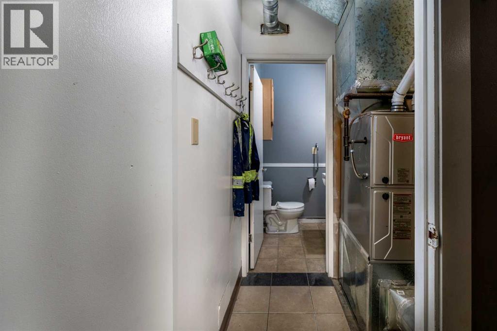 5014 48 Street, Camrose, Alberta  T4V 1M1 - Photo 19 - A2136741