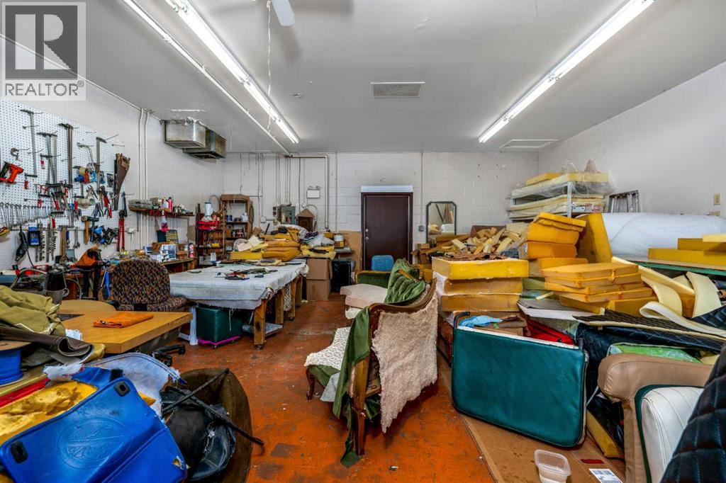 5014 48 Street, Camrose, Alberta  T4V 1M1 - Photo 11 - A2136741