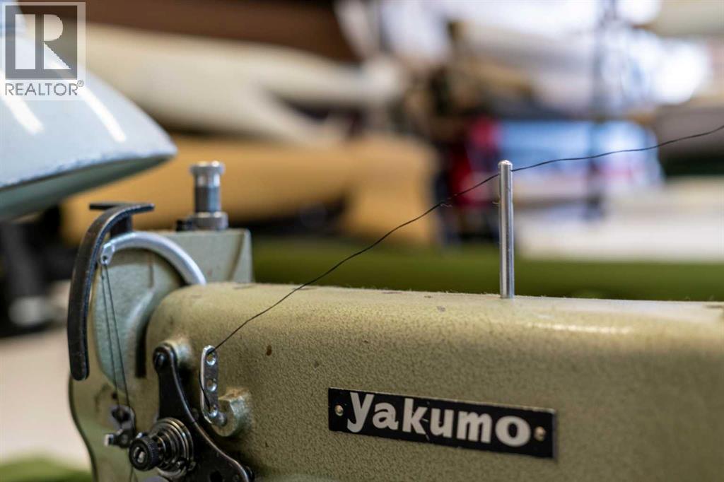 5014 48 Street, Camrose, Alberta  T4V 1M1 - Photo 4 - A2136741