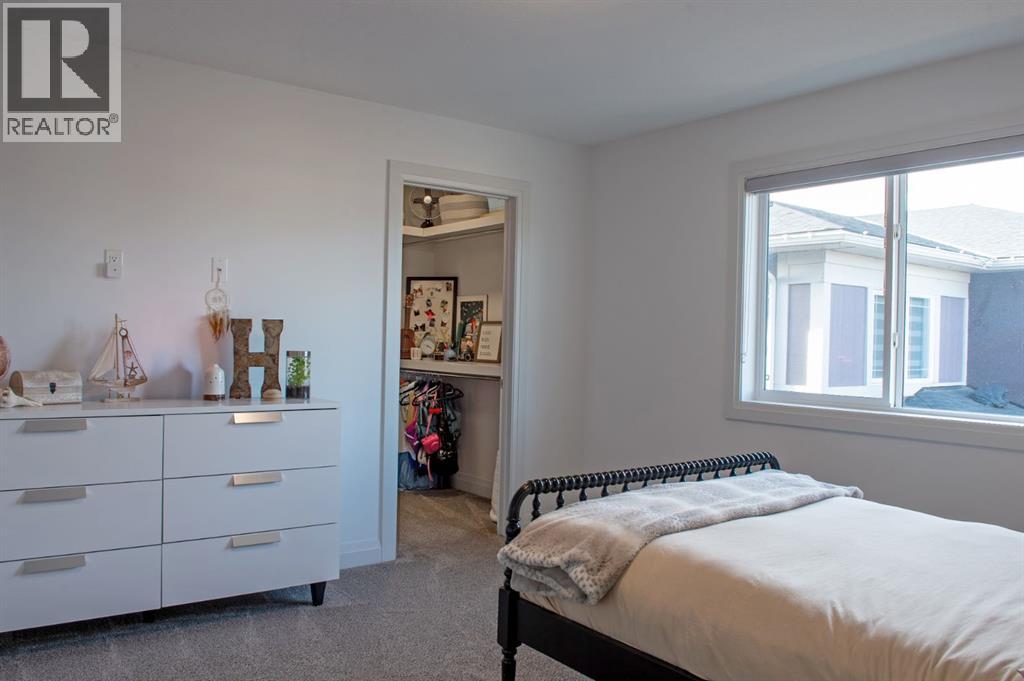 214 Aspenmere Green, Chestermere, Alberta  T1X 0W8 - Photo 31 - A2271632