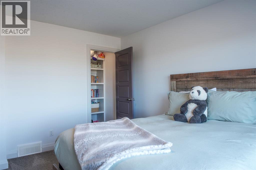 214 Aspenmere Green, Chestermere, Alberta  T1X 0W8 - Photo 28 - A2271632