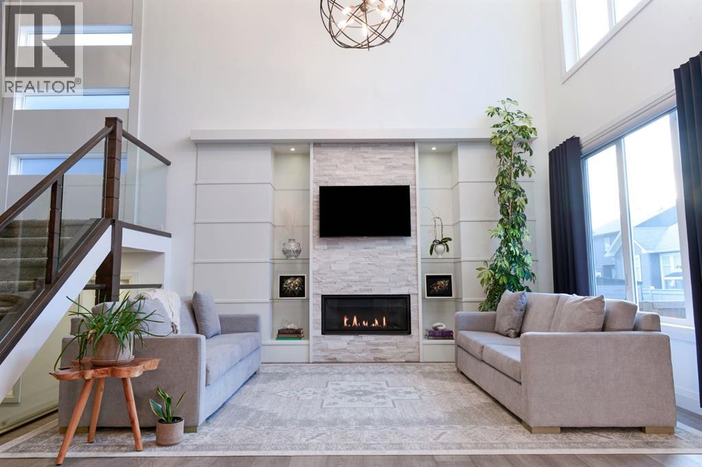 214 Aspenmere Green, Chestermere, Alberta  T1X 0W8 - Photo 2 - A2271632