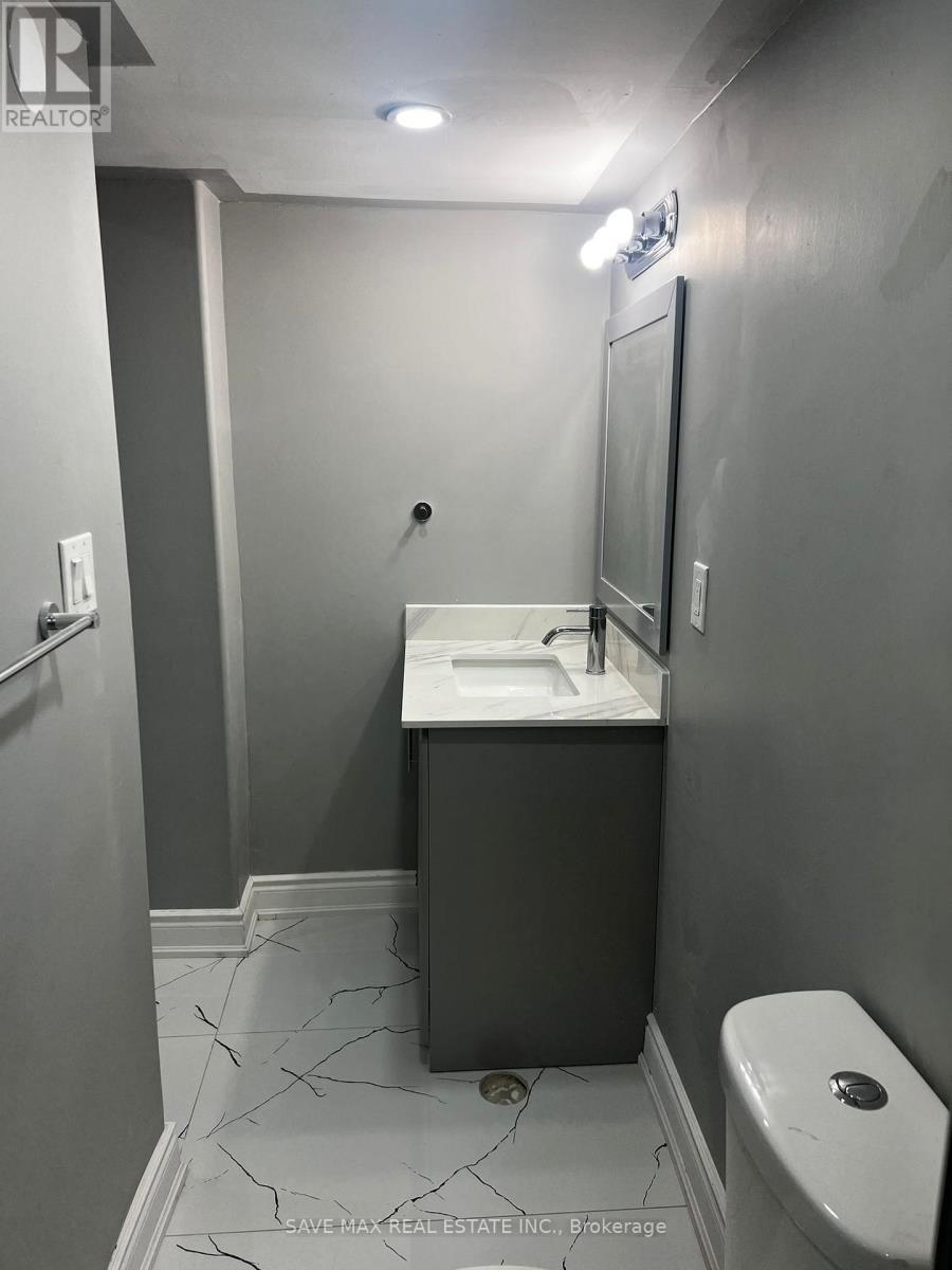 27 Haverstock Crescent, Brampton, Ontario  L7A 4E1 - Photo 24 - W12568356