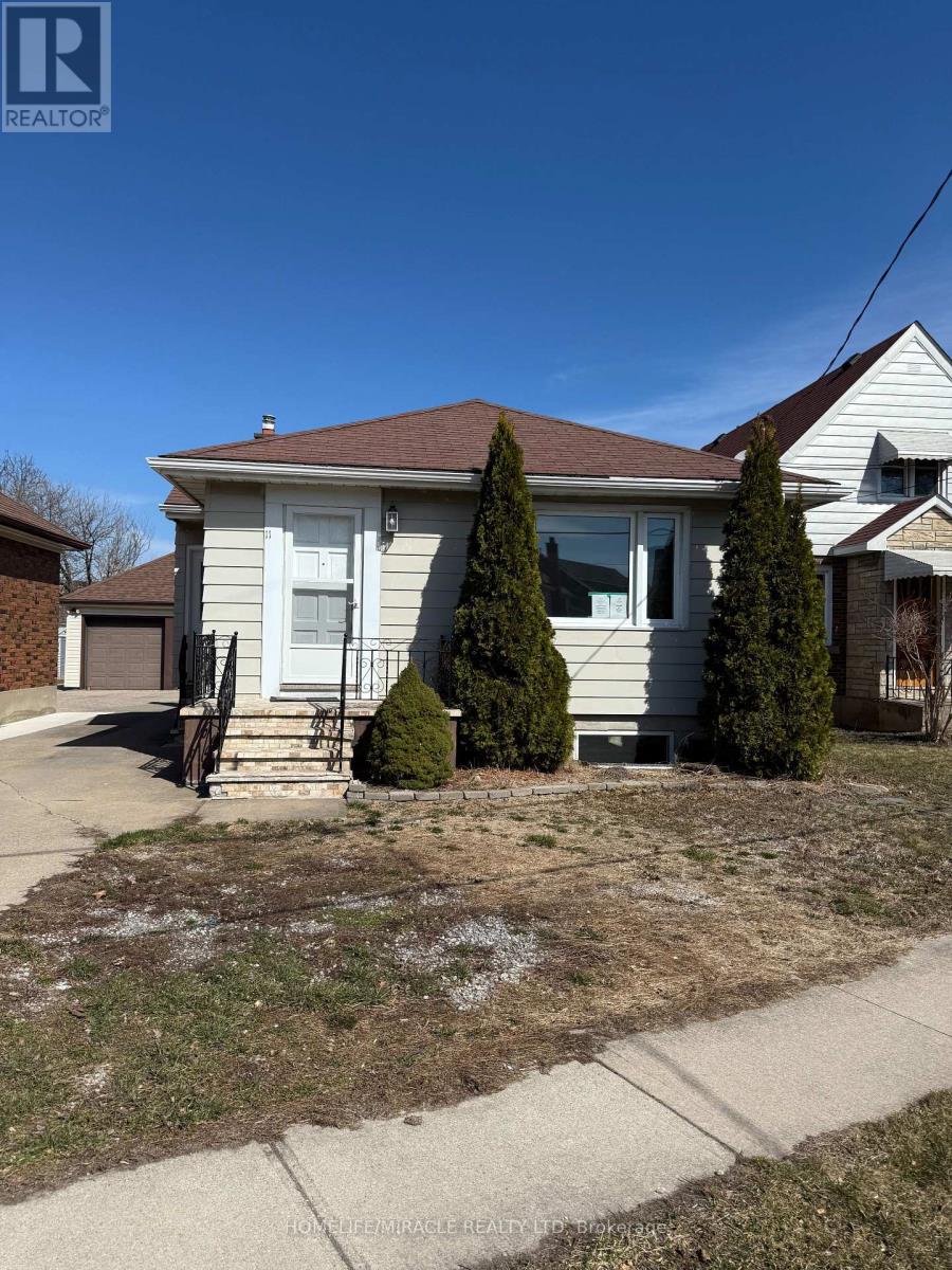 11 GARNET STREET, St. Catharines, Ontario