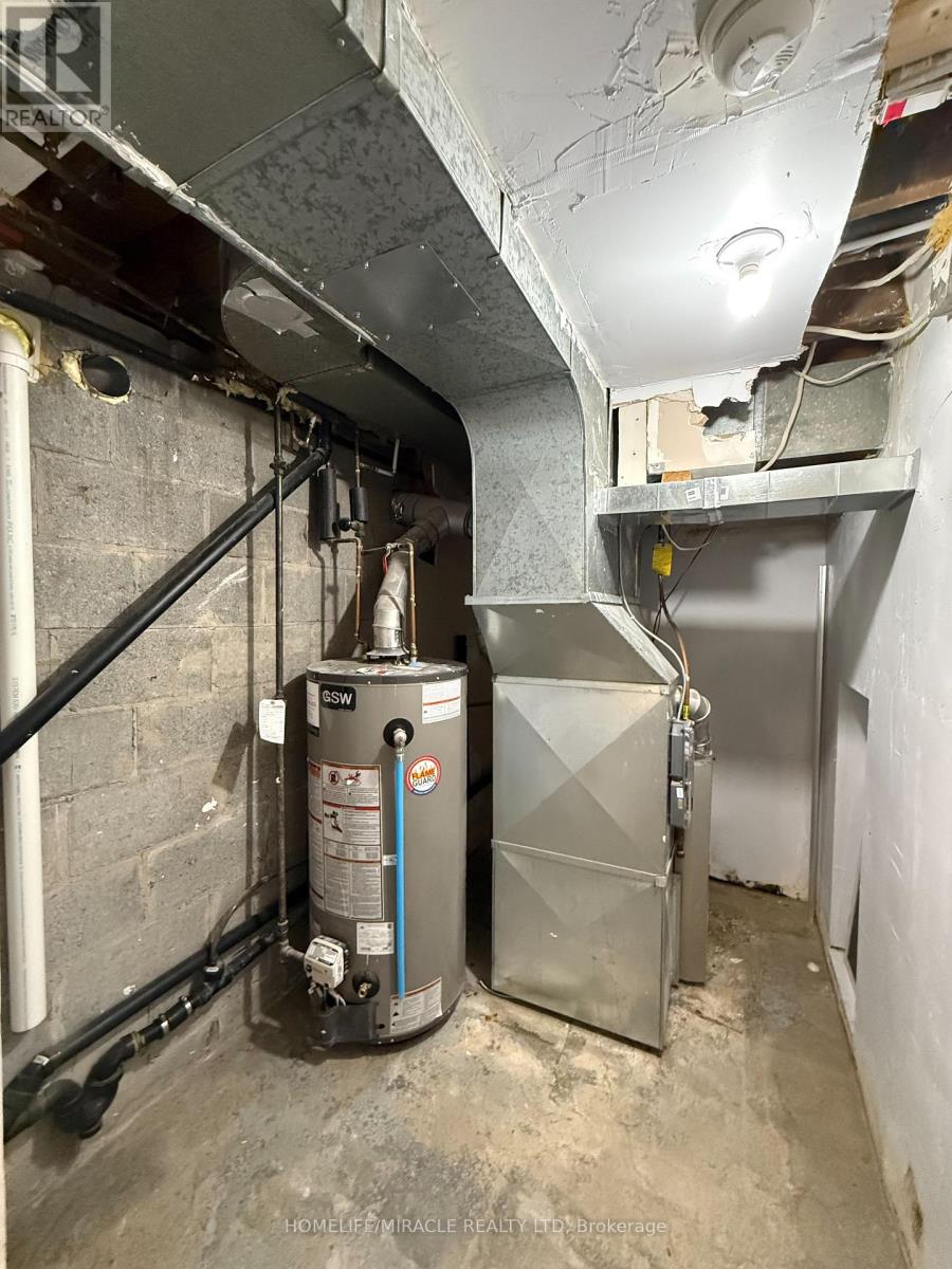 11 Garnet Street, St. Catharines, Ontario  L2M 5E6 - Photo 23 - X12568276