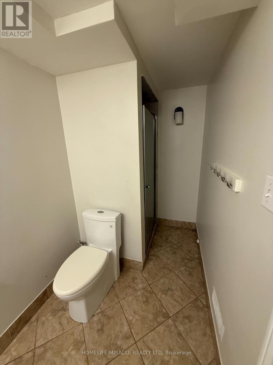 11 Garnet Street, St. Catharines, Ontario  L2M 5E6 - Photo 29 - X12568276