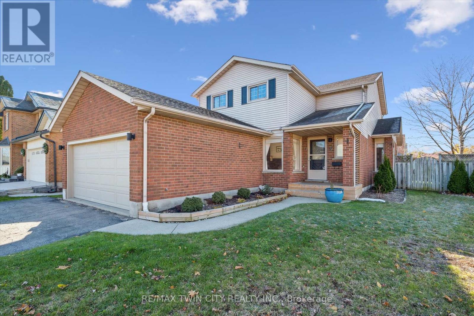 3 ALONA AVENUE, Cambridge, Ontario