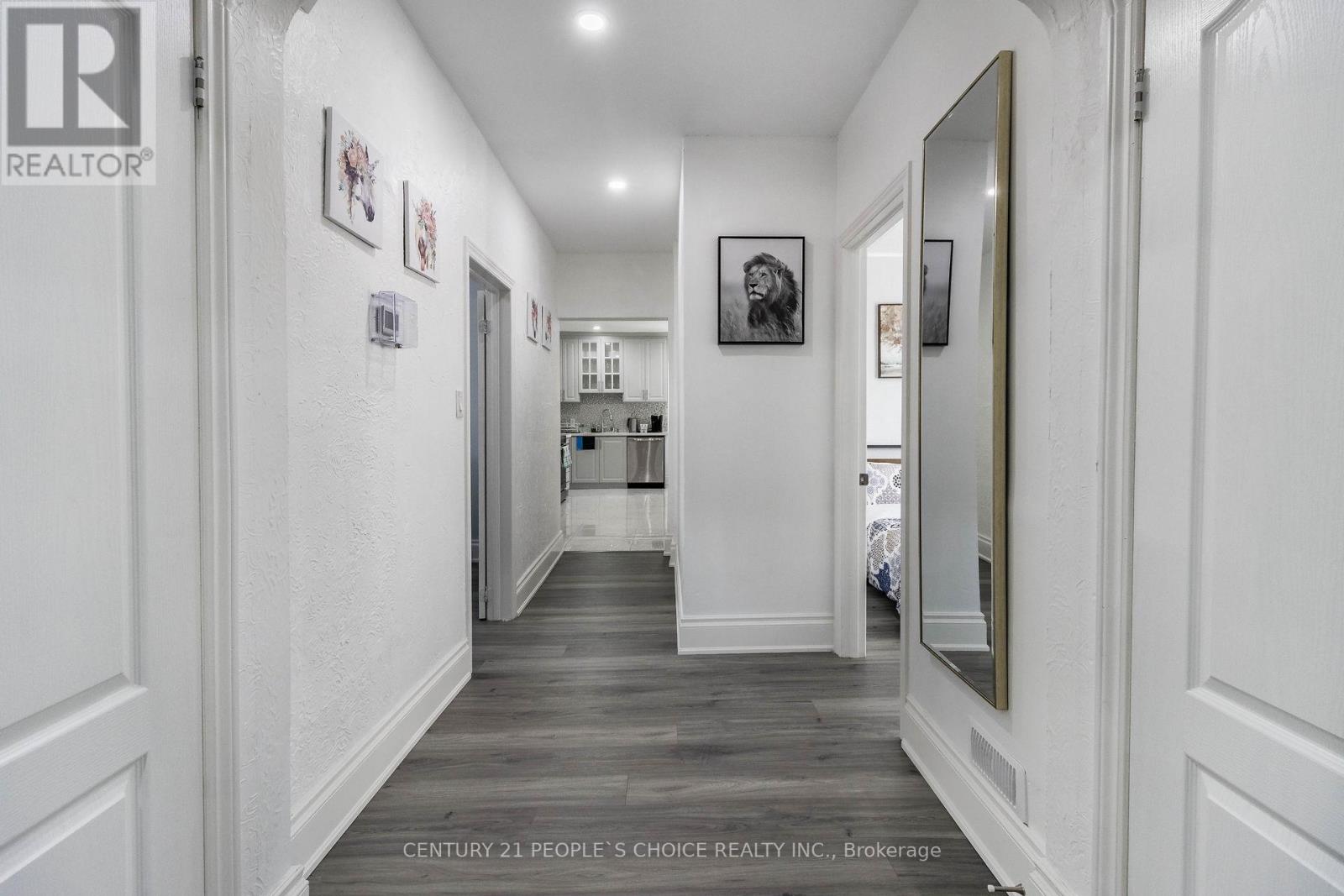 5057 Bridge Street, Niagara Falls, Ontario  L2E 2S7 - Photo 9 - X12568286