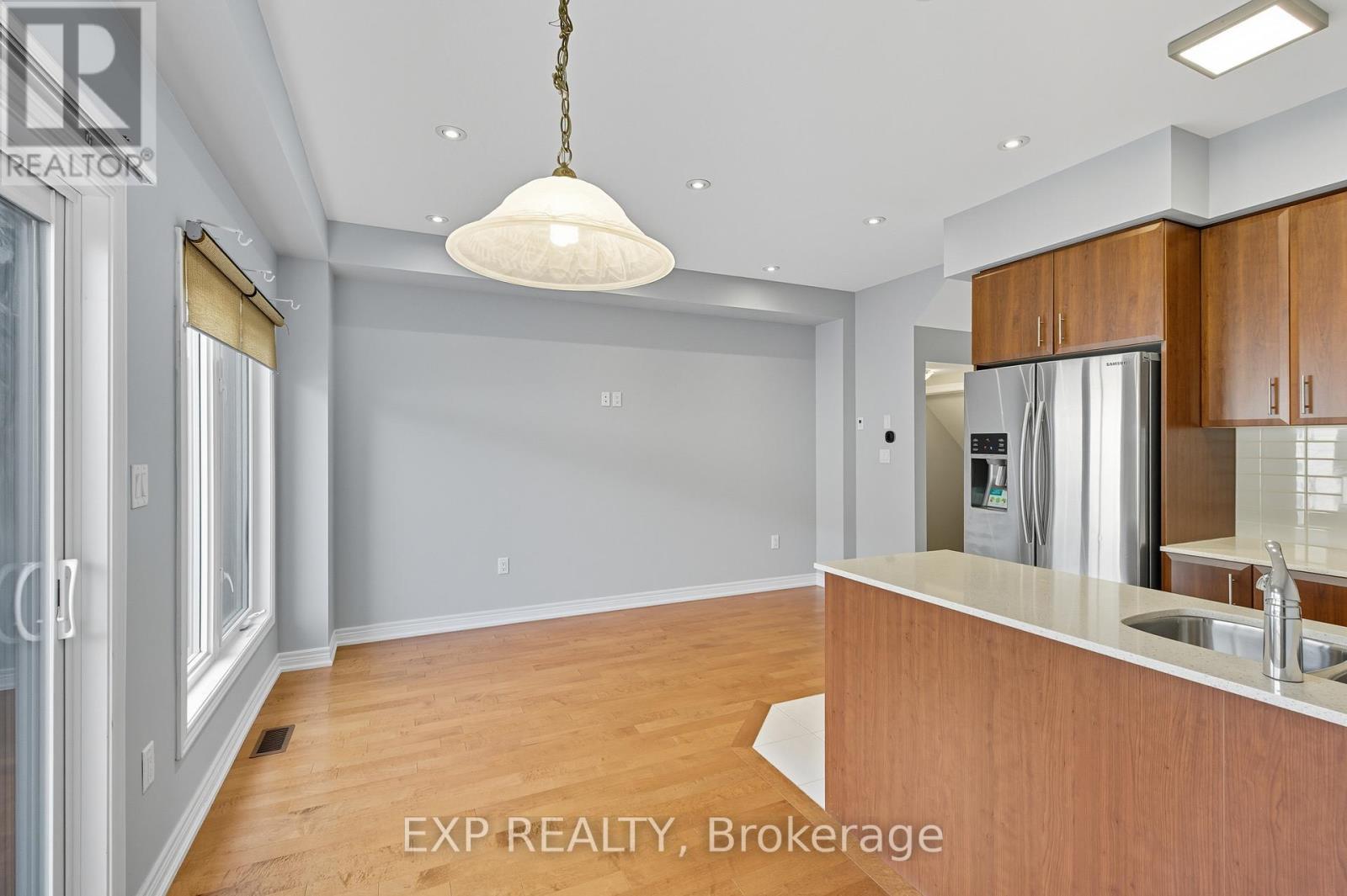 18 - 377 Glancaster Road, Hamilton, Ontario  L9G 0G4 - Photo 6 - X12568352