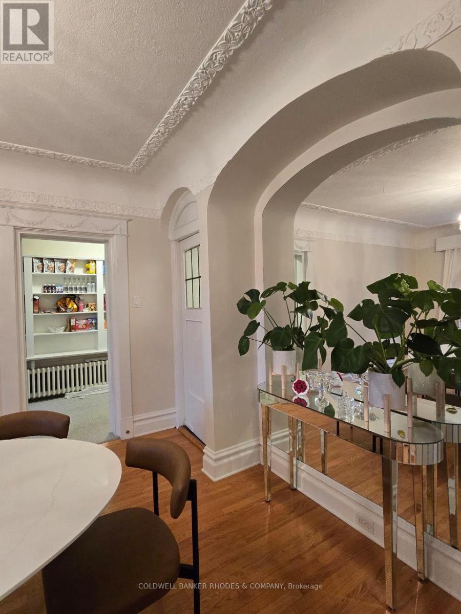 596 Queen Elizabeth Drive, Ottawa, Ontario  K1S 3N5 - Photo 5 - X12568384