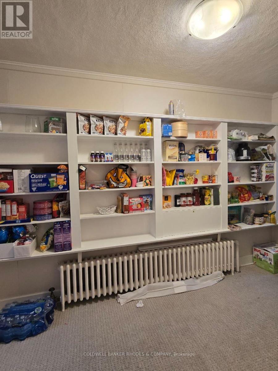 596 Queen Elizabeth Drive, Ottawa, Ontario  K1S 3N5 - Photo 6 - X12568384