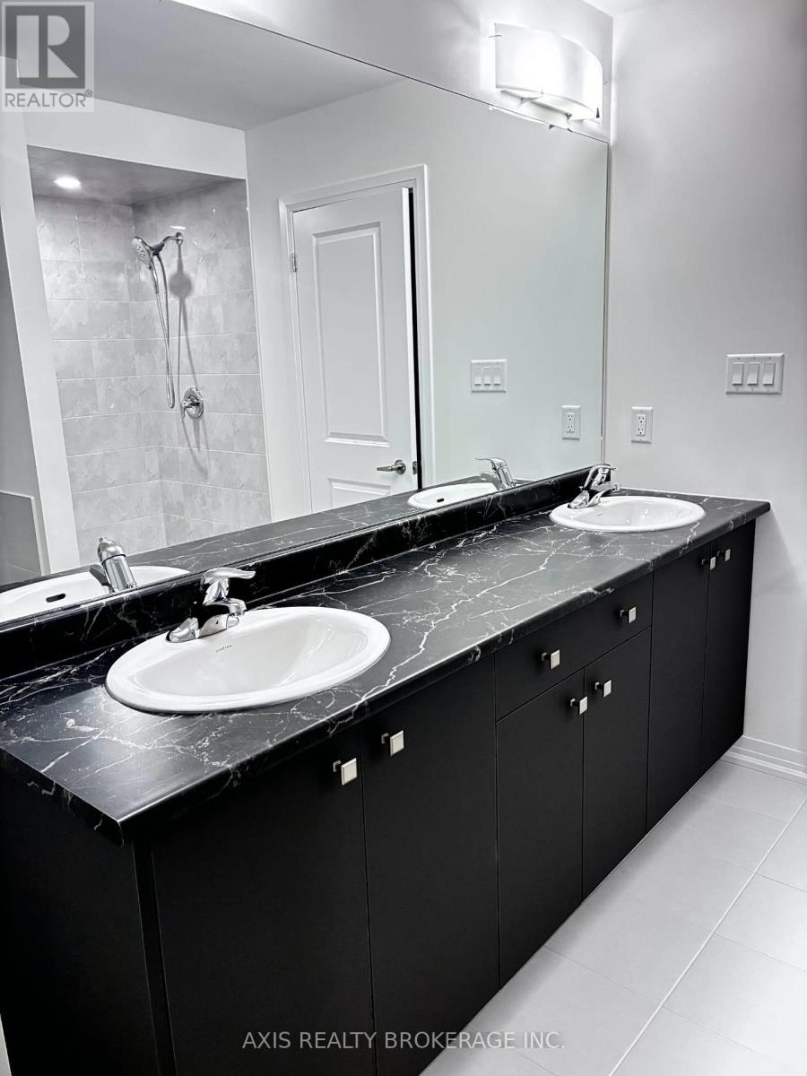 19 Cresthaven Heights, Thorold, Ontario  L2V 0N9 - Photo 17 - X12534990