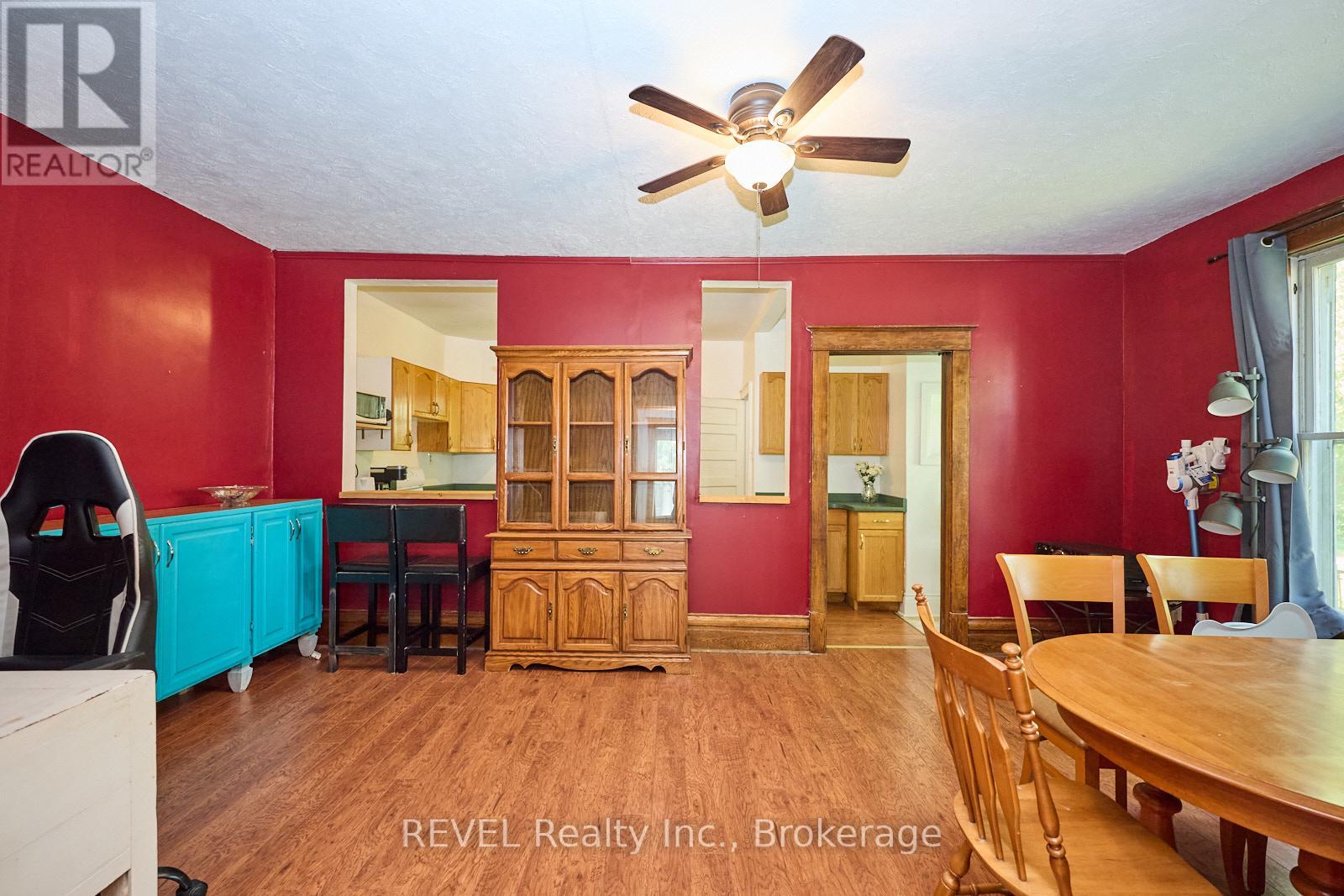 51 Grove Street, Welland, Ontario  L3B 4B3 - Photo 10 - X12568396