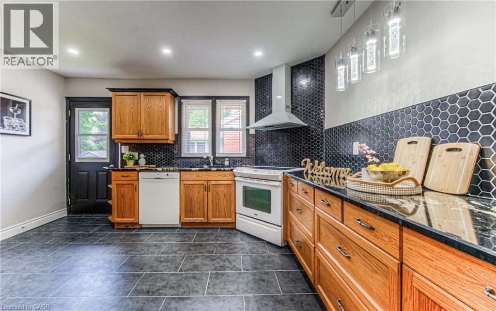 271 Bedford Road, Kitchener, Ontario  N2G 3A7 - Photo 16 - 40789949