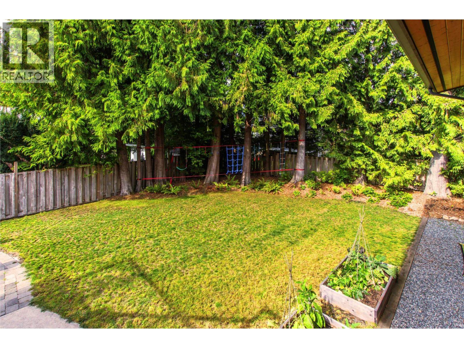 40211 Kintyre Drive, Squamish, British Columbia  V0N 1T0 - Photo 4 - R3069376