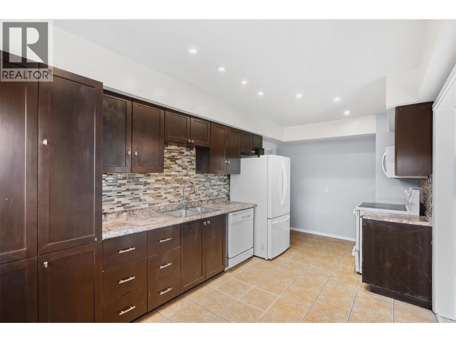 260 Fairview Avenue, Kamloops, British Columbia  V2B 1E9 - Photo 10 - 10369840