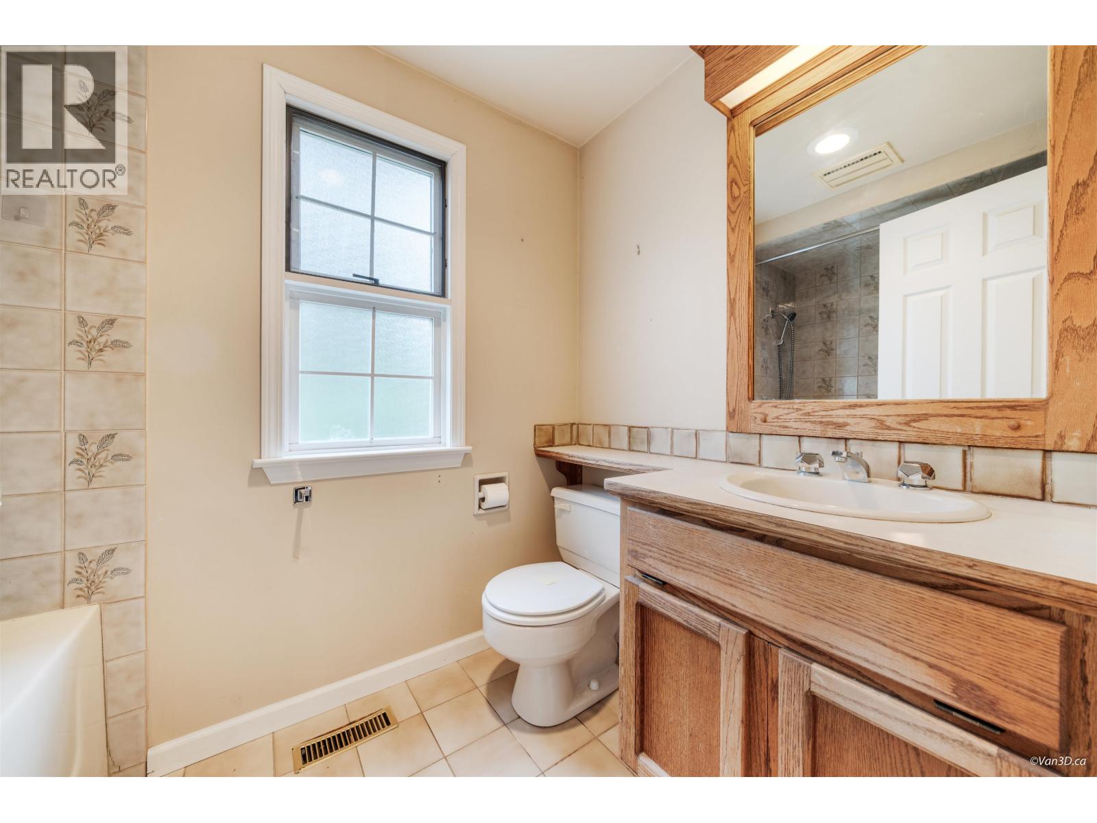 1226 Seymour Boulevard, North Vancouver, British Columbia  V7J 2J8 - Photo 30 - R3068728