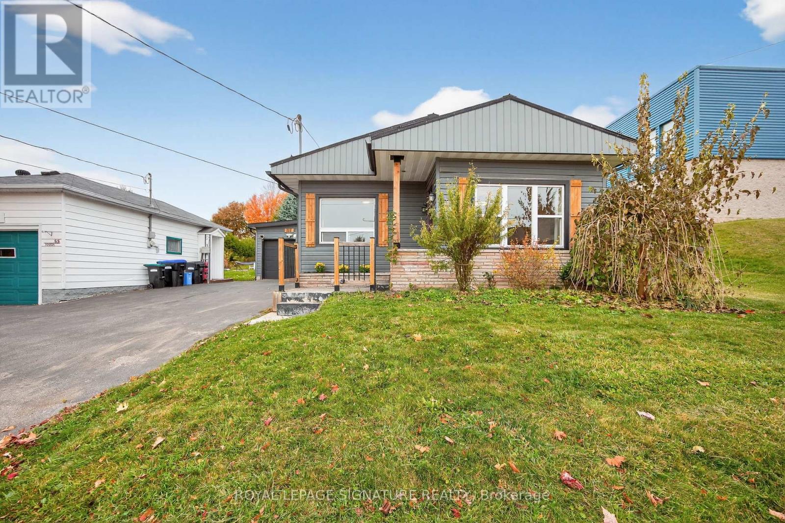 57 Maria Street, Penetanguishene, Ontario  L9M 1L3 - Photo 4 - S12504446