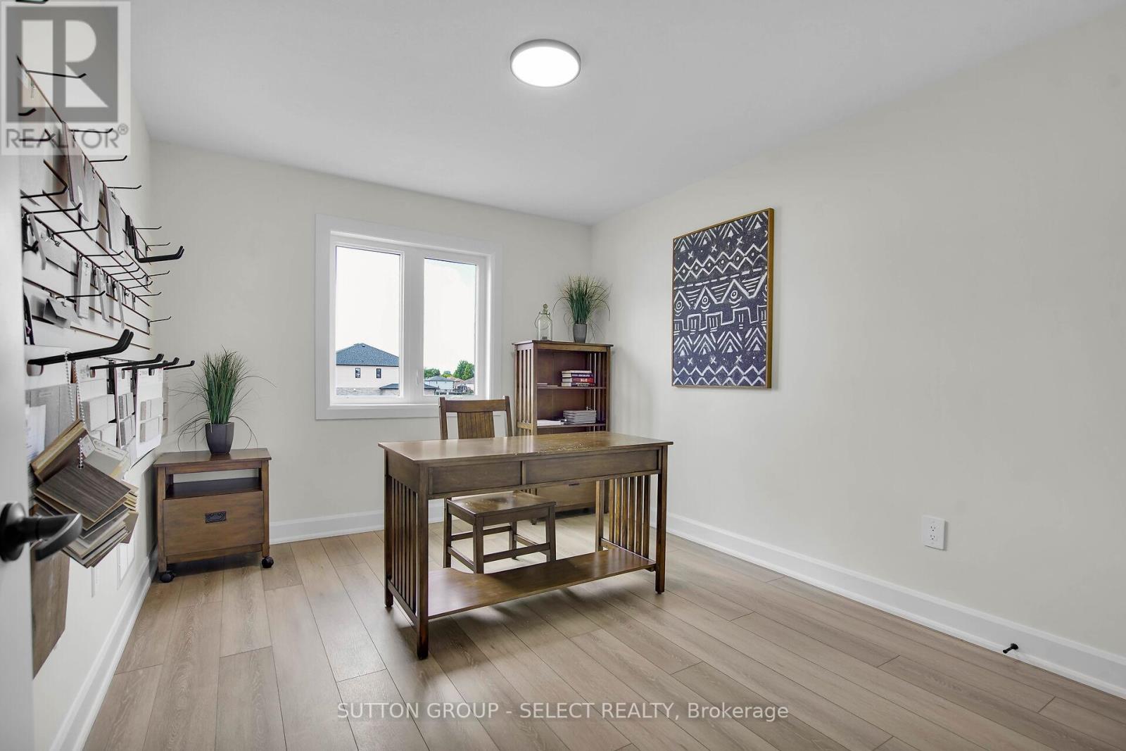 42 Lucas Road E, St. Thomas, Ontario  N5R 0M1 - Photo 35 - X12567332