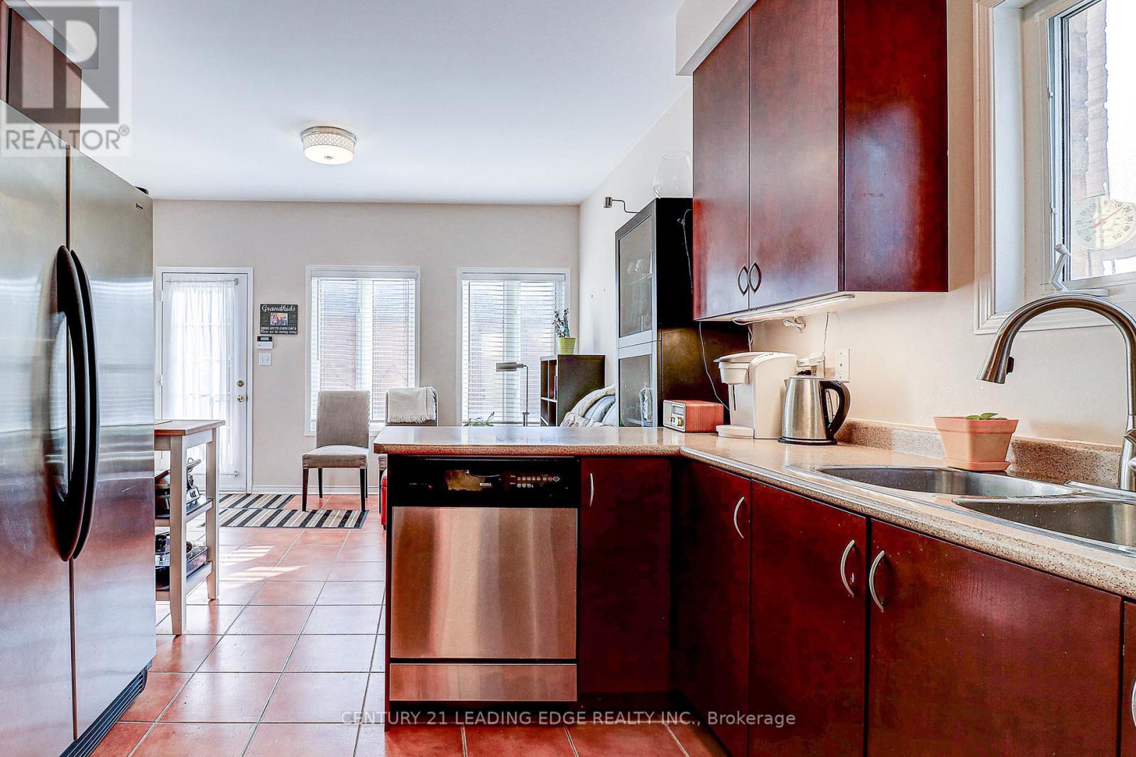 157 Stalmaster Road, Markham, Ontario  L6E 0A1 - Photo 12 - N12568386