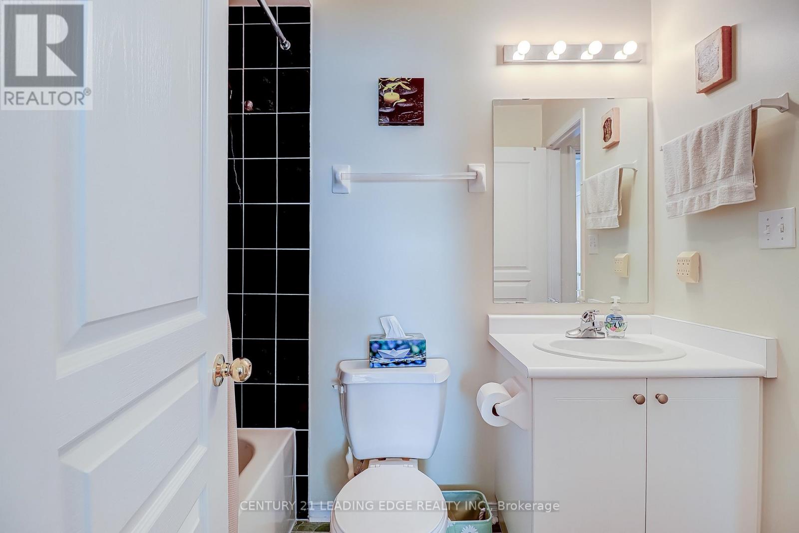 157 Stalmaster Road, Markham, Ontario  L6E 0A1 - Photo 21 - N12568386