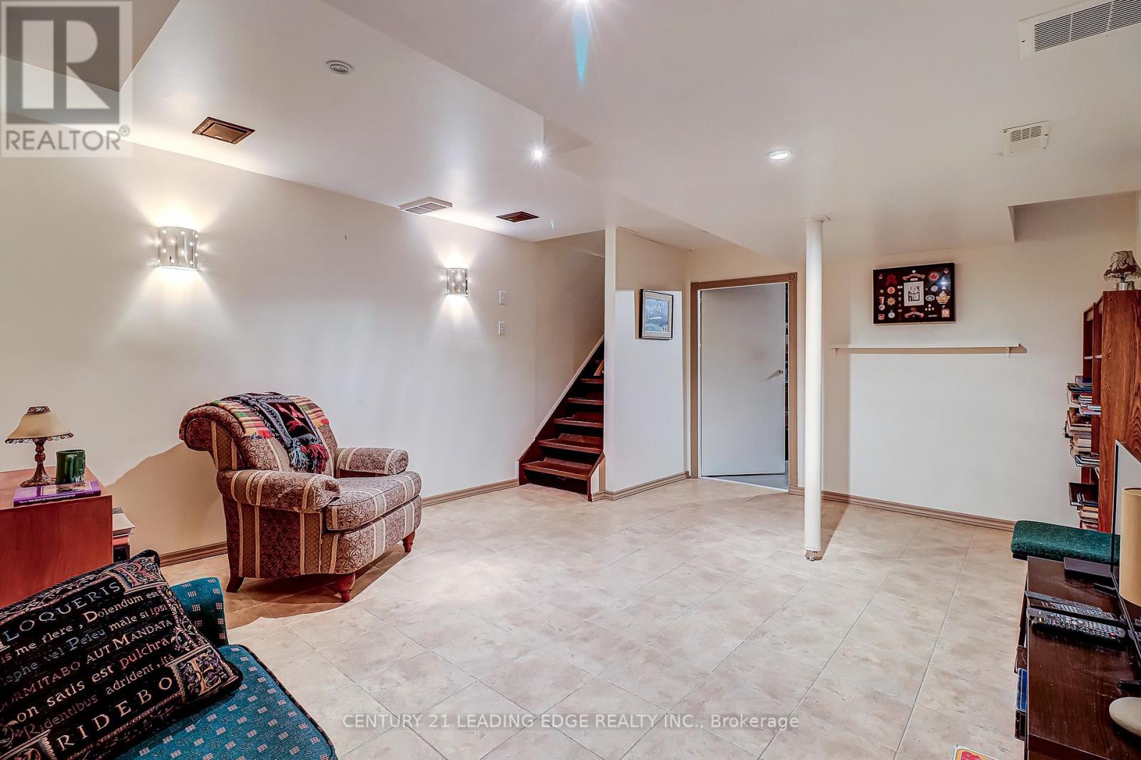 157 Stalmaster Road, Markham, Ontario  L6E 0A1 - Photo 32 - N12568386