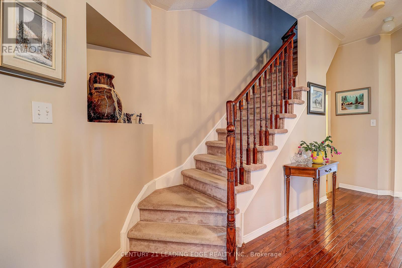 157 Stalmaster Road, Markham, Ontario  L6E 0A1 - Photo 9 - N12568386