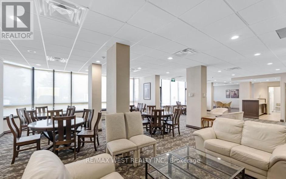 501 - 33 Weldrick Road E, Richmond Hill, Ontario  L4C 8W4 - Photo 14 - N12568416