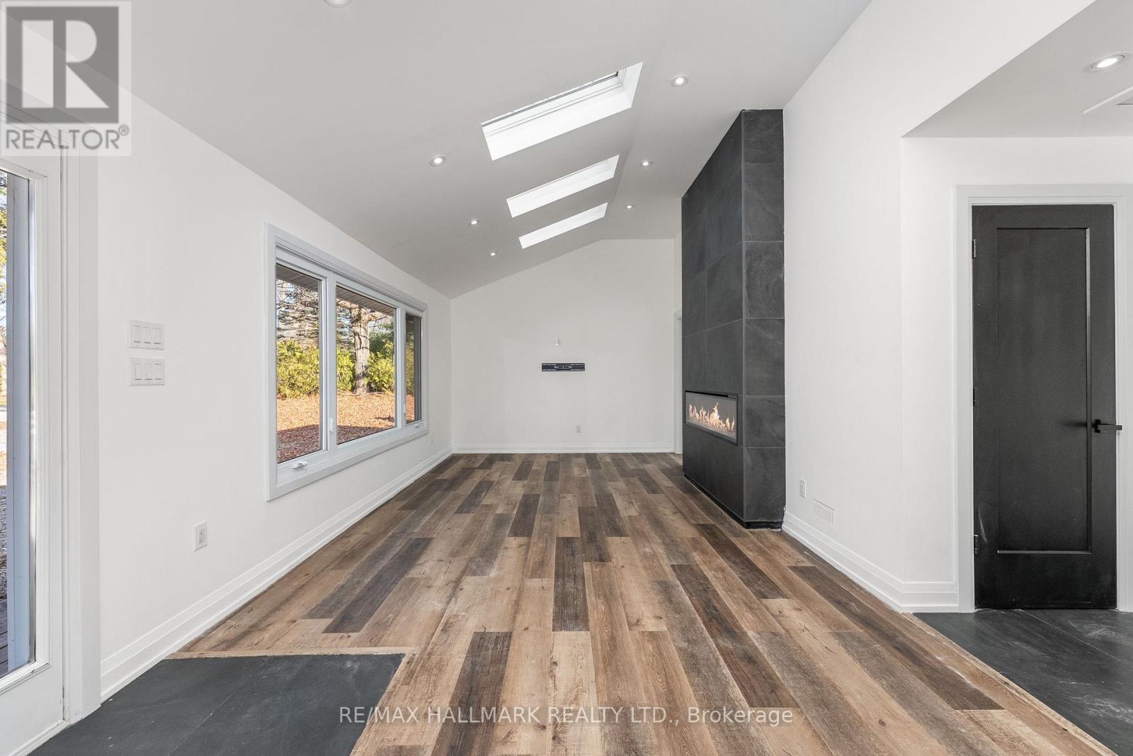 43 Lakeside Drive, Innisfil, Ontario  L9S 2T8 - Photo 9 - N12568418