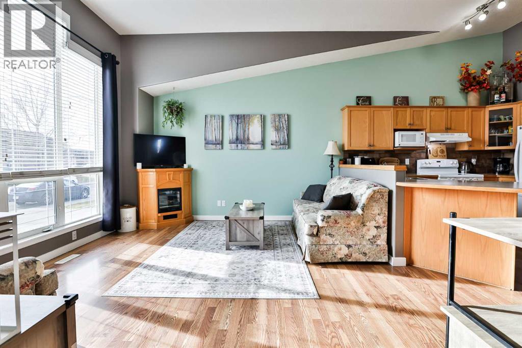 455 Blackfoot Manor W, Lethbridge, Alberta  T1K 7W4 - Photo 4 - A2270673