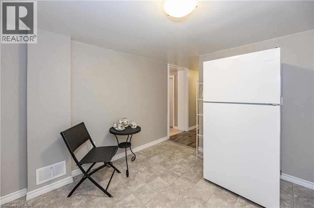 31 Dieppe Avenue Unit# Lower, Kitchener, Ontario  N2H 4E9 - Photo 13 - 40780033