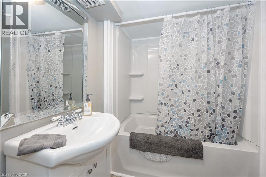 31 Dieppe Avenue Unit# Lower, Kitchener, Ontario  N2H 4E9 - Photo 18 - 40780033