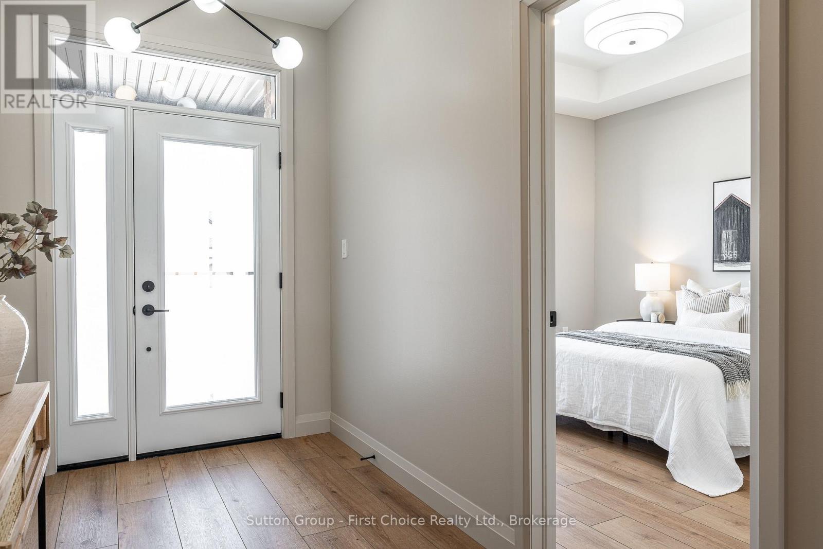 236 Henry Street, West Perth (Mitchell), Ontario  N0K 1N0 - Photo 16 - X12225322