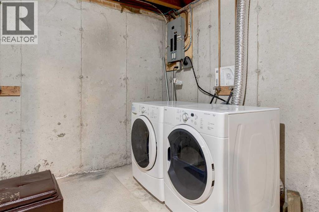 116 Point Drive Nw, Calgary, Alberta  T3B 5B3 - Photo 29 - A2271488