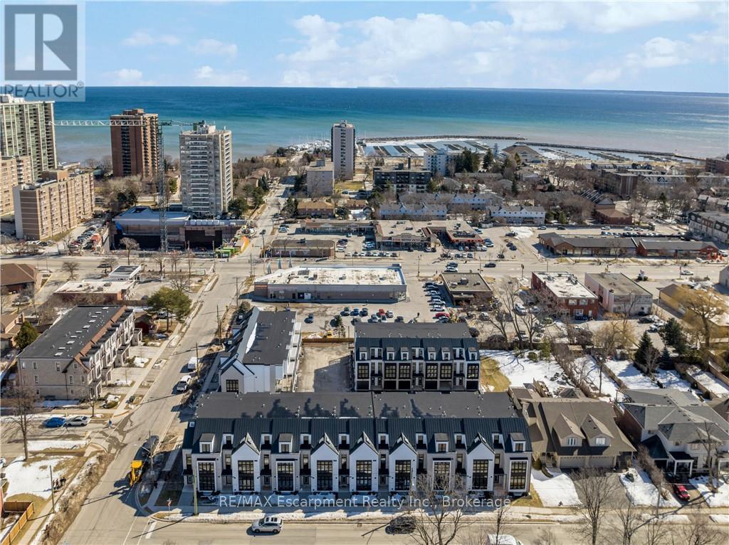 4 - 138 East Street, Oakville, Ontario  L6L 0H9 - Photo 12 - W12568458