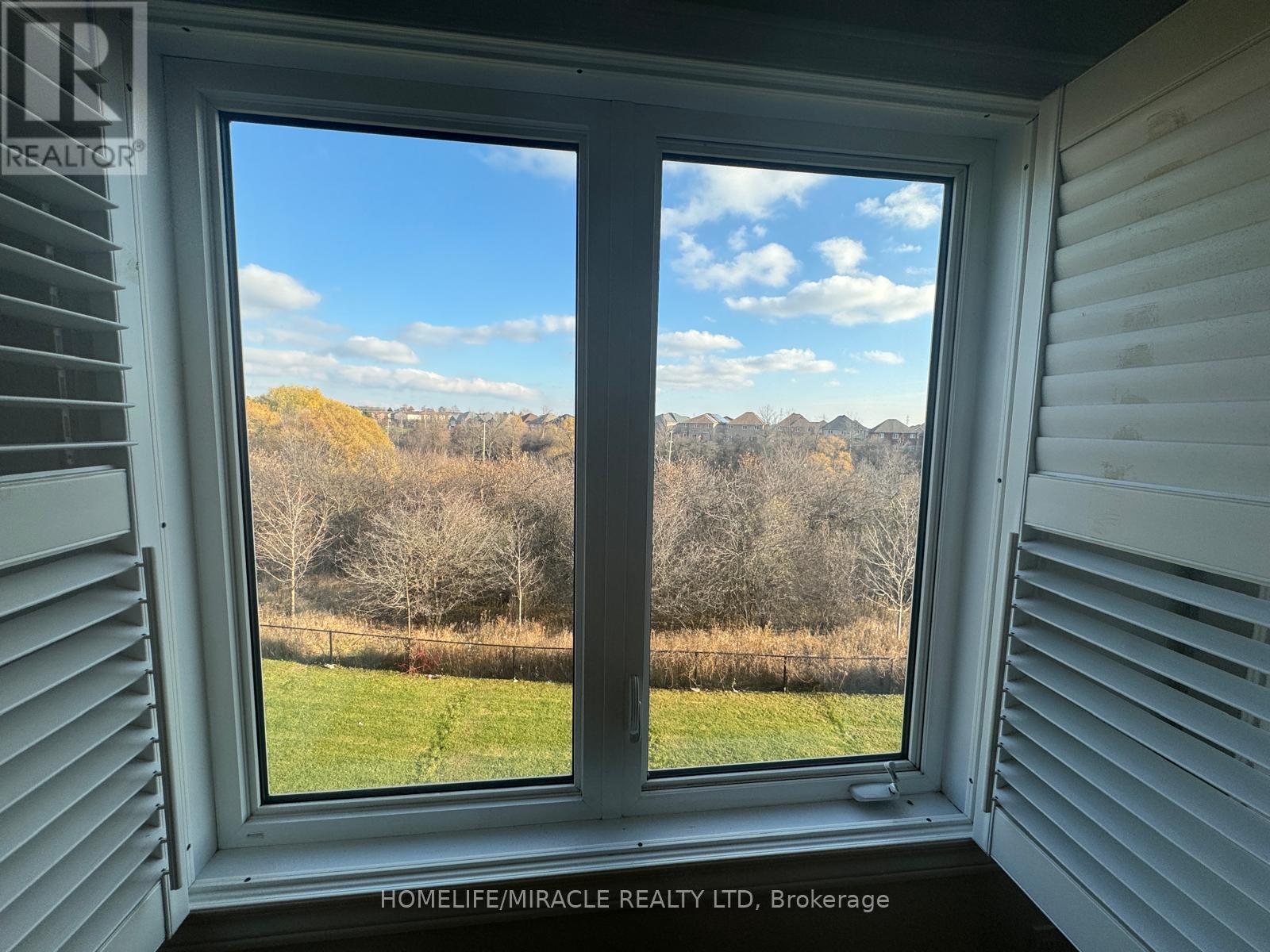 88 - 88 Aspen Hills Road, Brampton, Ontario  L6Y 6E4 - Photo 12 - W12568402