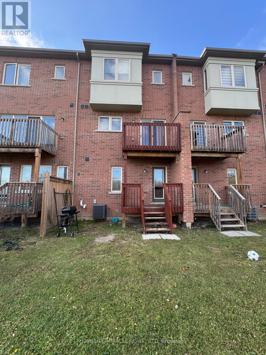 88 - 88 Aspen Hills Road, Brampton, Ontario  L6Y 6E4 - Photo 17 - W12568402