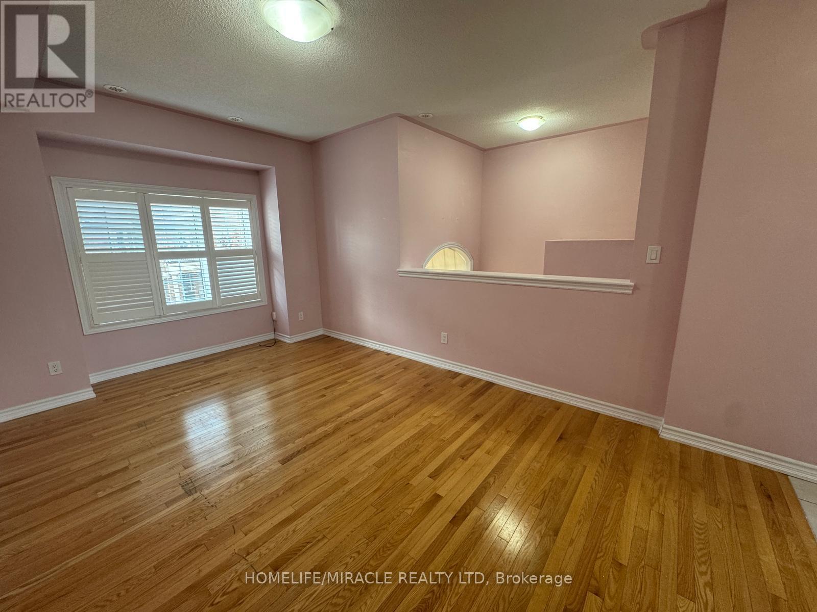 88 - 88 Aspen Hills Road, Brampton, Ontario  L6Y 6E4 - Photo 3 - W12568402