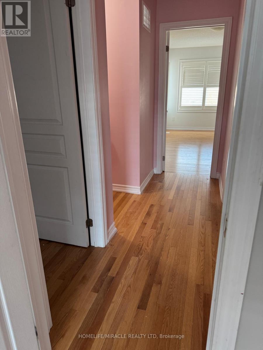 88 - 88 Aspen Hills Road, Brampton, Ontario  L6Y 6E4 - Photo 5 - W12568402