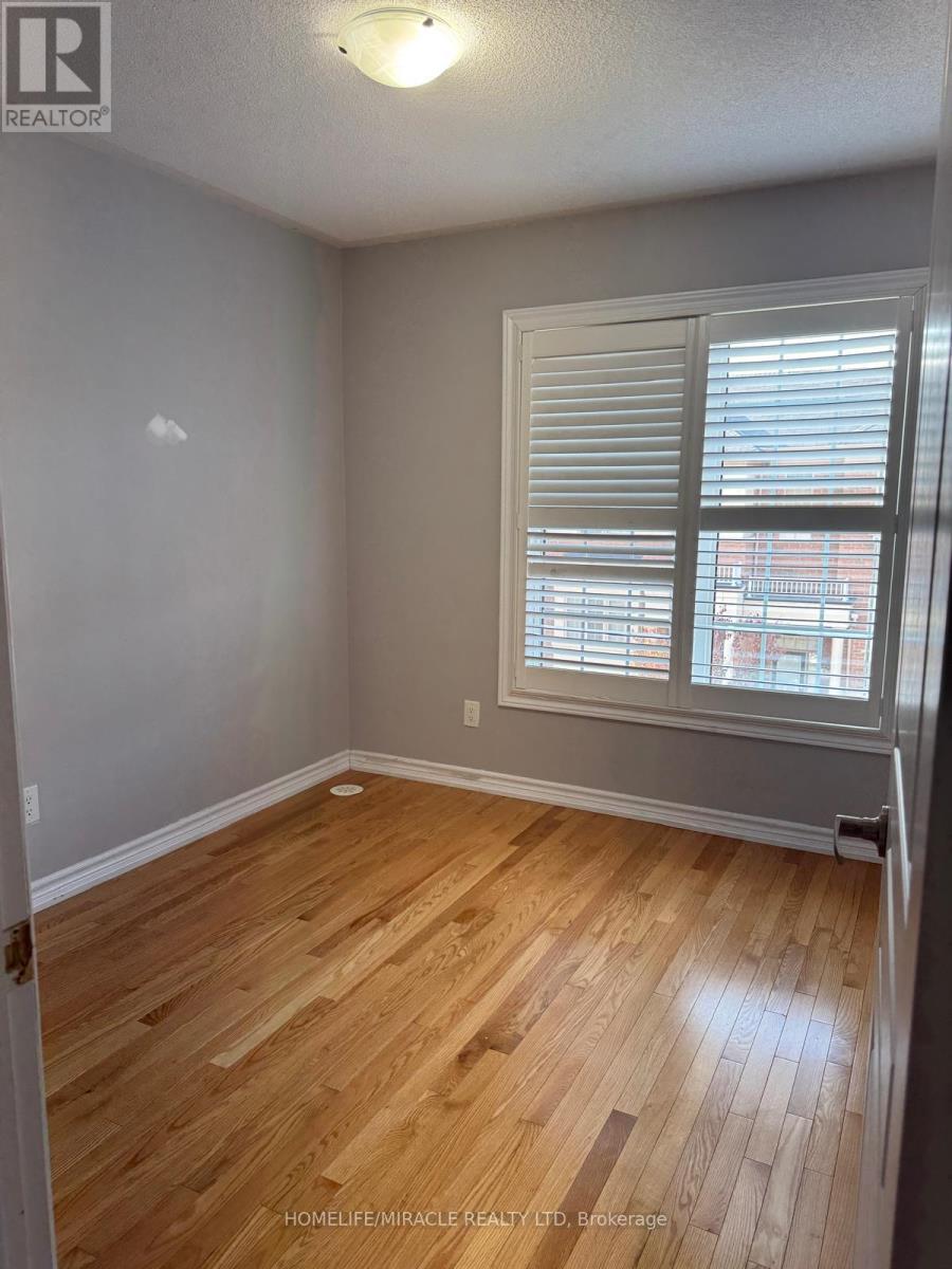 88 - 88 Aspen Hills Road, Brampton, Ontario  L6Y 6E4 - Photo 8 - W12568402