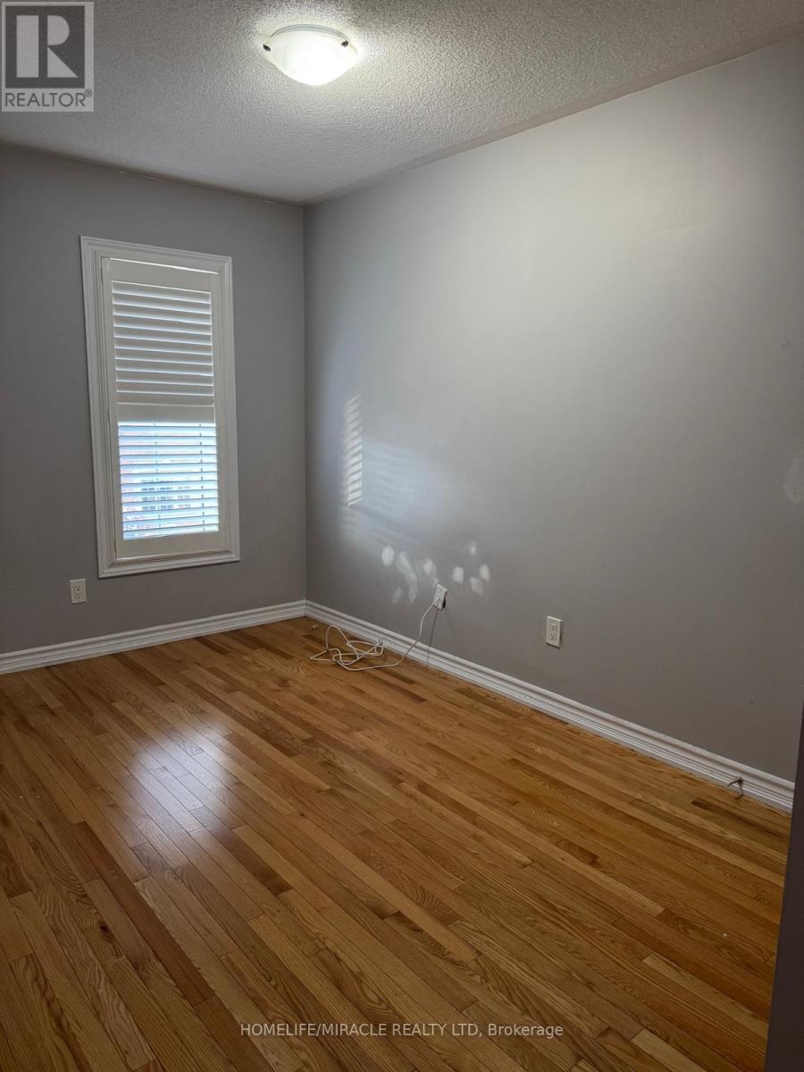 88 - 88 Aspen Hills Road, Brampton, Ontario  L6Y 6E4 - Photo 9 - W12568402