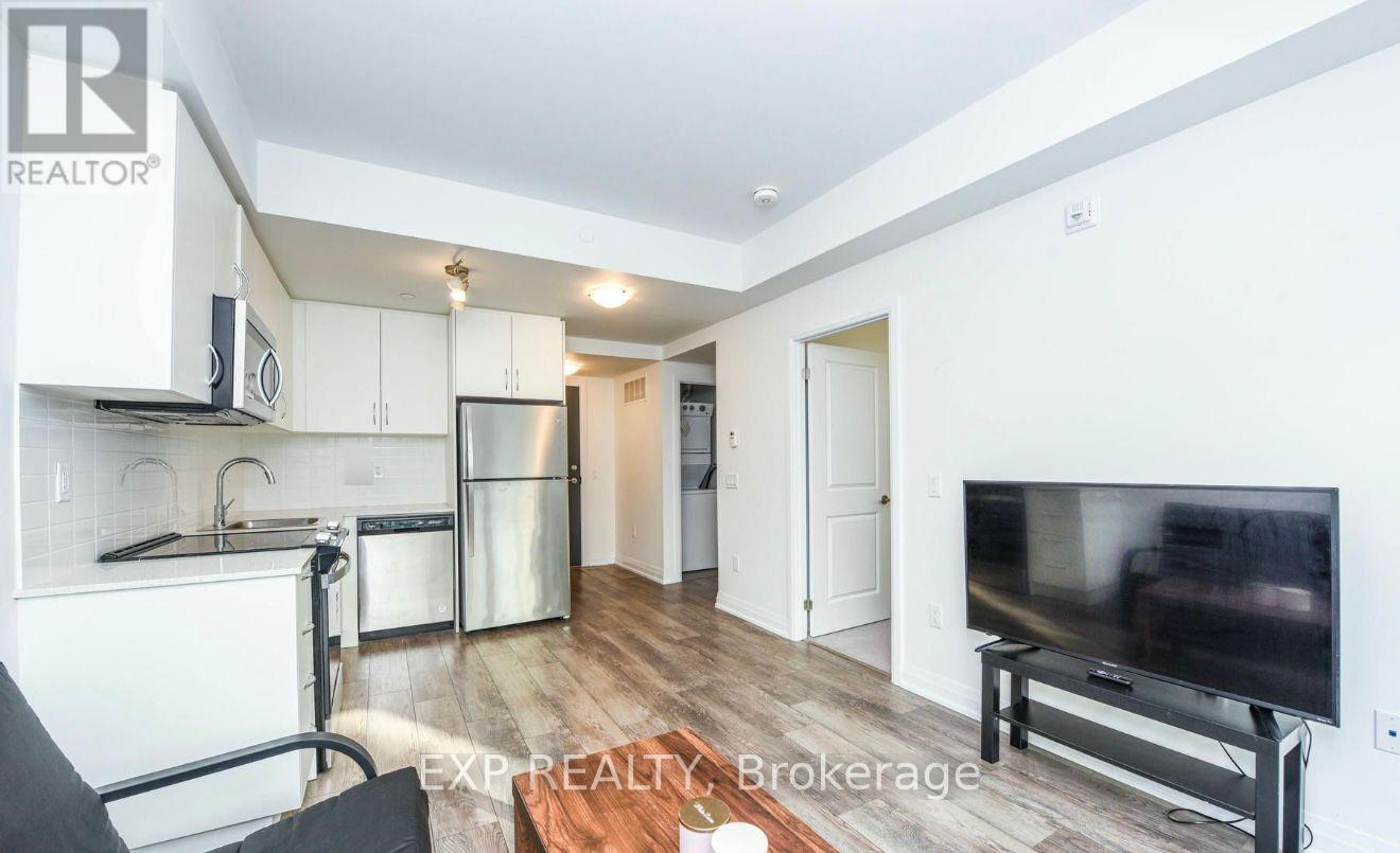 95 Attmar Drive, Brampton, Ontario  L6P 0Y6 - Photo 5 - W12568412