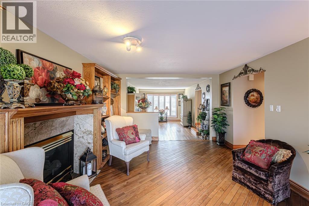 136 Country Club Drive, Hamilton, Ontario  L8K 5W2 - Photo 10 - 40714130