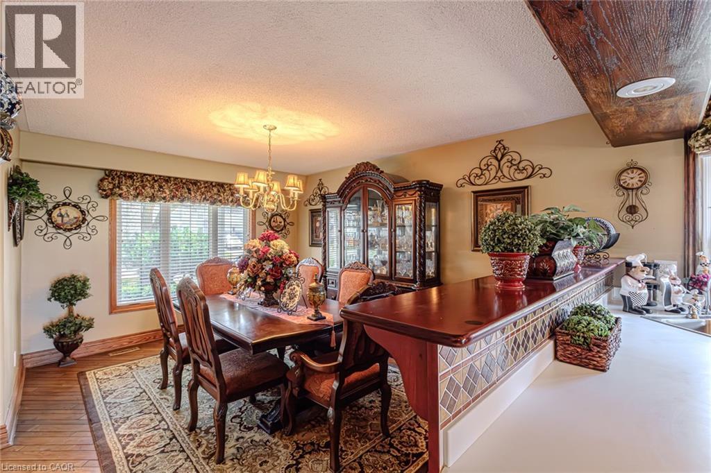 136 Country Club Drive, Hamilton, Ontario  L8K 5W2 - Photo 14 - 40714130