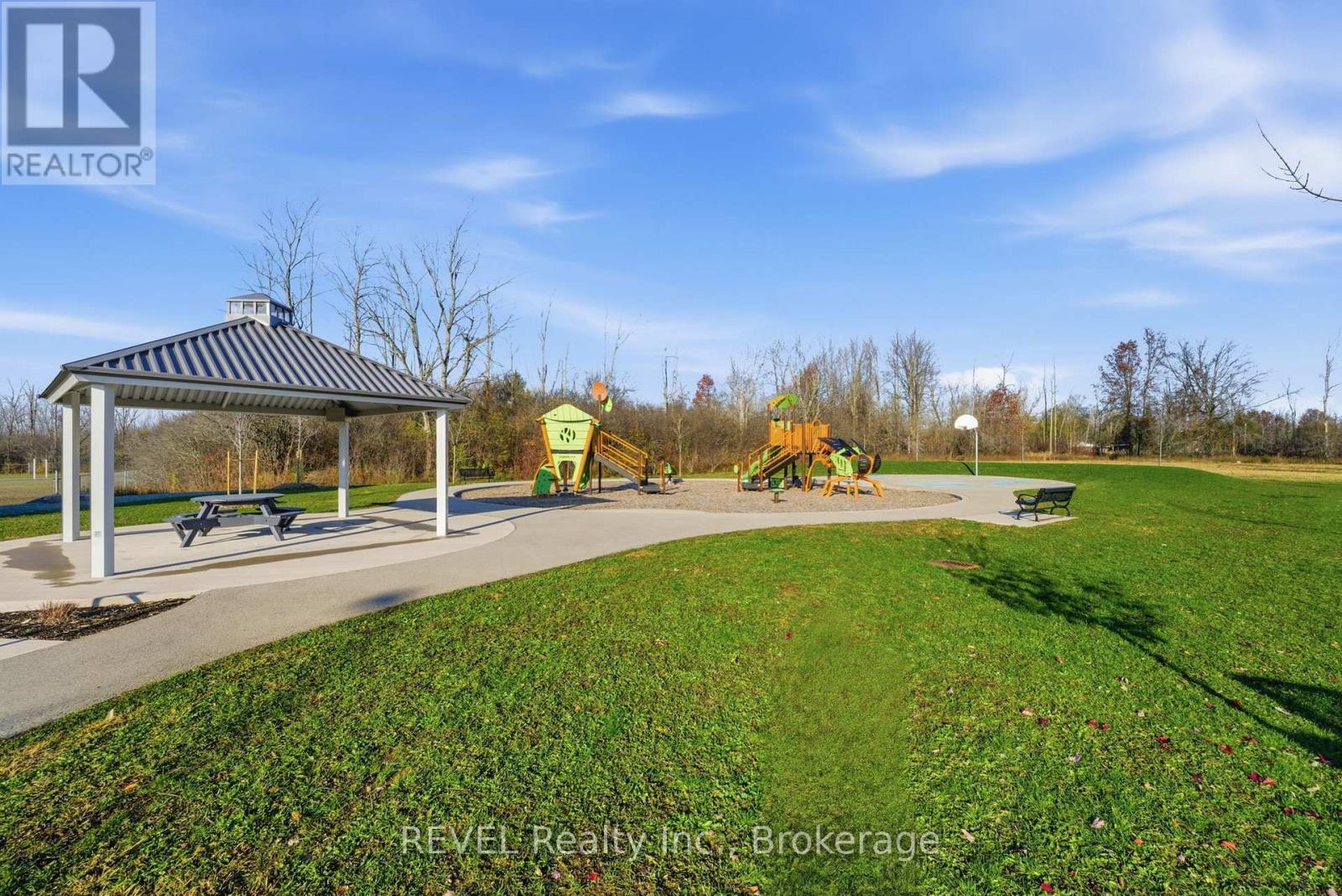 1058 Meadowood Street, Fort Erie, Ontario  L2A 0B9 - Photo 50 - X12565932