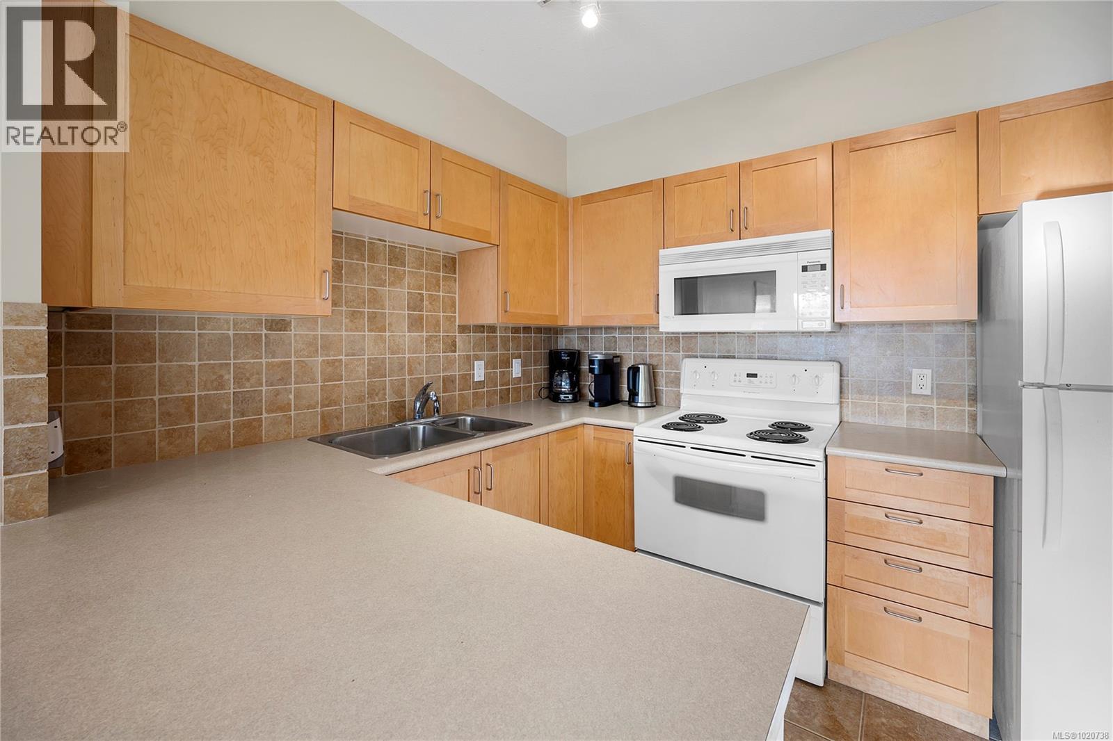 301 1280 Alpine Rd, Courtenay, British Columbia  V9J 1L0 - Photo 8 - 1020738