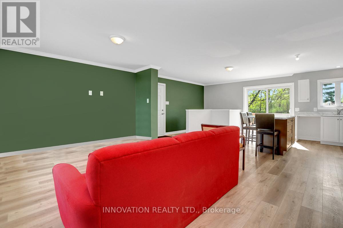 125 Norma Street N, Arnprior, Ontario  K7S 3A9 - Photo 3 - X12568428